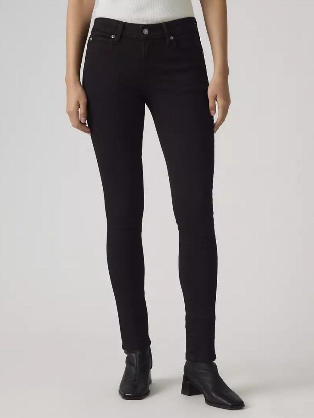 Levis 711 Size 28 Soft Black Skinny Jeans